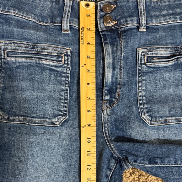 American Eagle Super Hi-Rise Flare Jeans Blue Women's Patch Pockets size 16 Boho - Picture 6 of 7